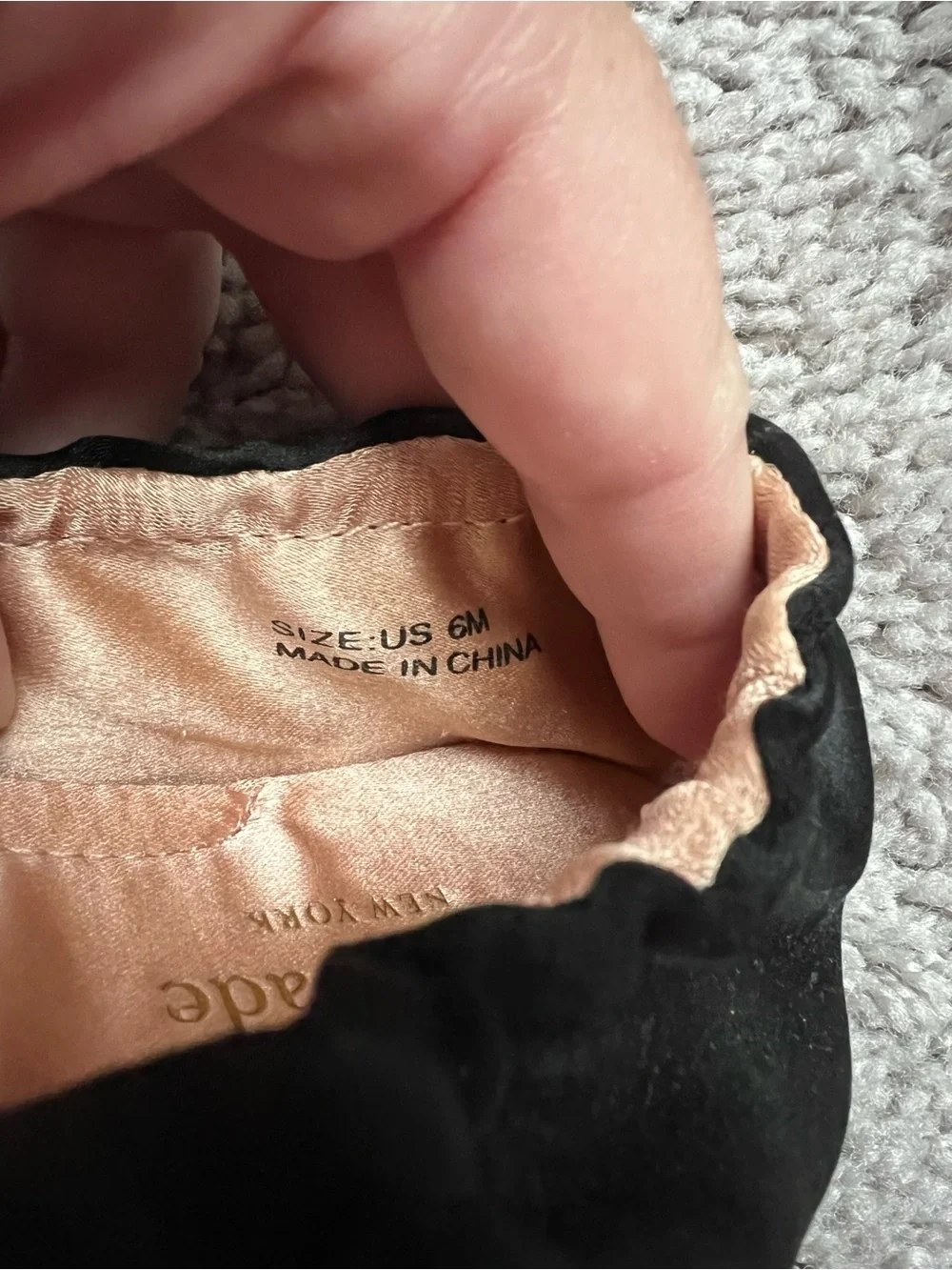 EUC Kate Spade Black Ballet Flats / Slippers with Gold Sequin Owl 6